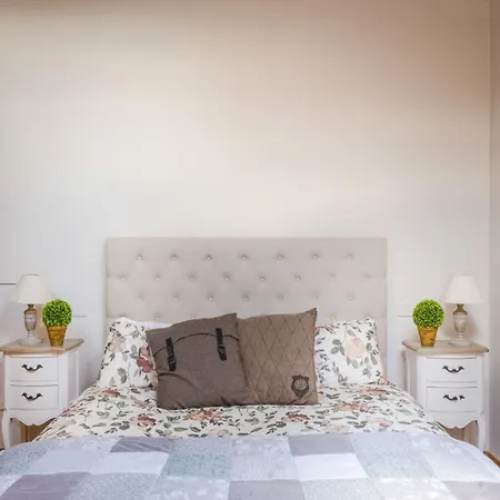 Elegant Penthouse Overlooking Porta Elisa Διαμέρισμα